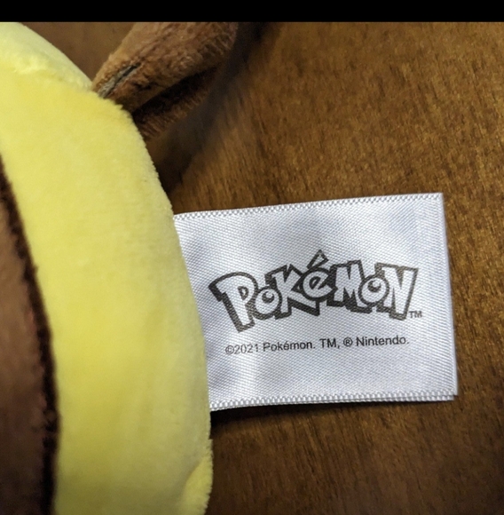 Pokemon Christmas Holiday Santa Claus Pikachu Plush Soft Toy - Picture 6 of 6